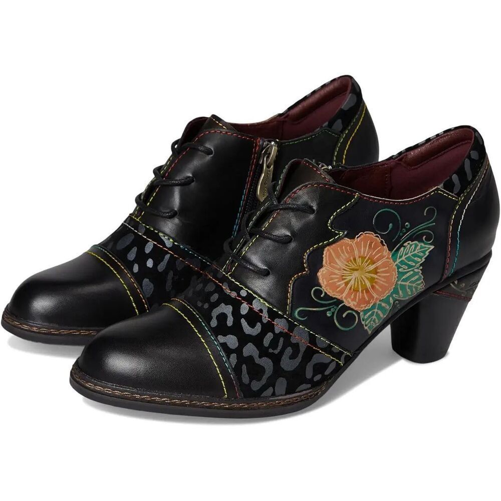 L'Artiste by Spring Step Lace-up Leather Shoes- Hunteera